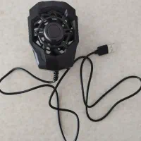 یک عدد فن خنک کننده گوشی