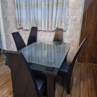 ناهار خوری ۴ نقره+۱ عدد صندلی