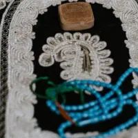 کتاب راهنمای گرفتاران
