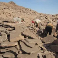 واگذاری-به-اجاره-یا-مشارکت-در-بهره-برداری-معدن-سنگ