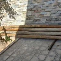 ده عدد تیر چوبی سقف