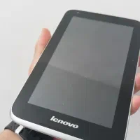 تبلت 1 عدد Samsung و 3 عدد Lenovo