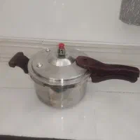 وسایل آشپزخانه به فروش می رسد