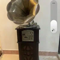 گراما فون  ایستاده