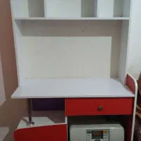 کمد و میز تحریر