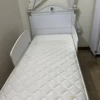 تخت یک نفره