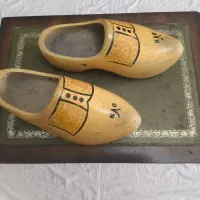 تزئینی کفش چوبی آنتیک و قدیمی
