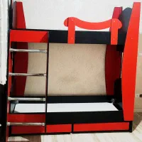 تخت دو طبقه قرمز مشکی