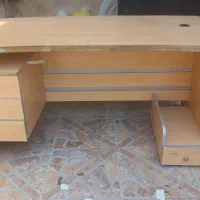 میز کامپیوتر سالم