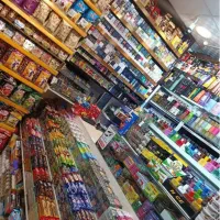 صندوقدار سوپر مارکت خانم