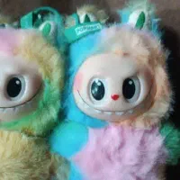یک عروسک برای ۴تا بچه