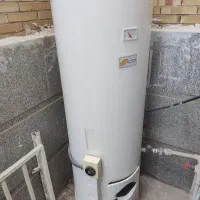 ابگرمکن مخزندار ایستاده