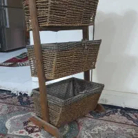 سبد سه طبقه حصیری جا سیزمینی