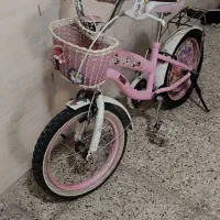 دوچرخه ۱۶ و ماشین کودک
