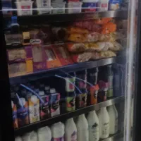استخدام کارگر در سوپرمارکت