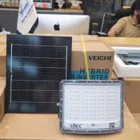 پروژکتور خورشیدی وپنل مسافرتی