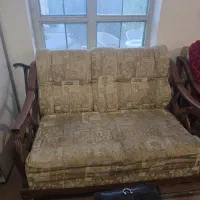 مبل راحتی بدنه چوب