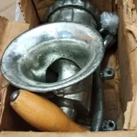 چرخ گوشت قدیمی