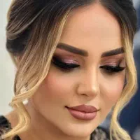 تخفیف50درصدمیکاپ و شینیون همراه و عروس و آموزش