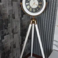 ساعت ایستاده کاملاسالم