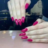 آموزش کاشت ناخن
