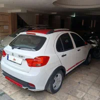 کوییک R  سفید قرمز