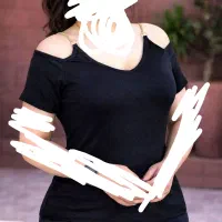 تاپ سرشانه زنجیردار