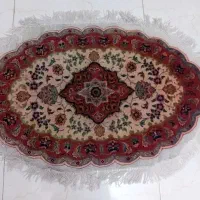 اجاق گاز وفرش دست بافت بیضی قدیمی