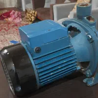 پمپ اب دو اسب