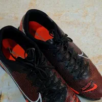 کفش فوتبال سالنی نو ۸۰۰ تومان