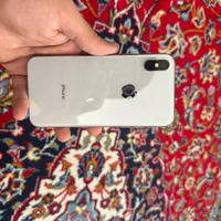 اپل iPhone X با حافظهٔ ۶۴ گیگابایت
