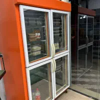یک عدد یخچال چهاردرب و یک عدد فریزر تک درب ایستاده