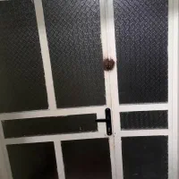عرض۱متر۴۴ سانت و طول ۲متر و۱۰ سانت