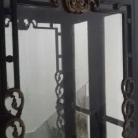 ویترین زیبا و منبت کاری