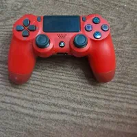 دسته ps4 رنگ قرمز درحد نو کم کار