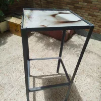 چهار پایه  آهنی