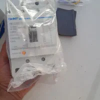 بریکر ۱۰۰امپر