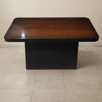 میز چوبی
