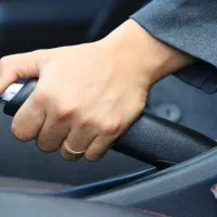 تمرین رانندگی بانوان