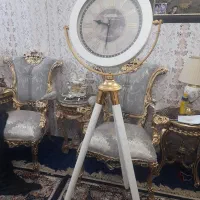 ساعت پایه دار