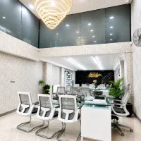 استخدام مشاور در مجموعه املاک ایده‌آل/شرایط ویژه