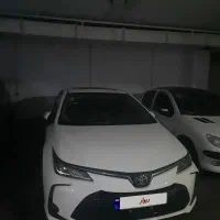 تویوتا کرولا الیت ۱۸۰۰ هیبرید