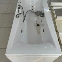 وان جکوزی ، اینه ، فرنگی