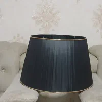 آباژور بزرگ ایستاده