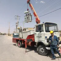 جرثقیل خاور608