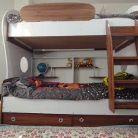 یک تختخواب دوطبقه