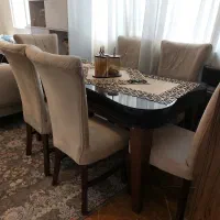 میز غذاخوری شیک و درحد نو و زیبا