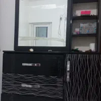 میز و آینه آرایشی بنک
