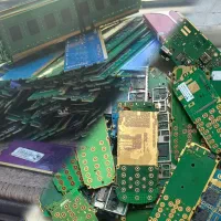 رم کامپیوتر و موبایل و ضایعات الکترونیکی