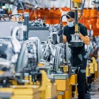 استخدام محدود شرکت قطعات خودرو